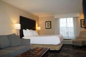 Voodi või voodid majutusasutuse Wingate by Wyndham Bellingham Heritage Inn toas