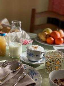 Jedlo v ubytovaní bed & breakfast alebo blízkom okolí