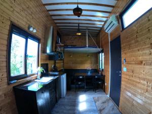 A kitchen or kitchenette at Tiny House Birner Ertl