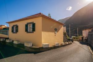 Nespecifikovaný výhled na hory nebo výhled na hory při pohledu z bed and breakfast