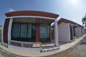 Fotografie z fotogalerie ubytování บุญพิทักษ์รีสอร์ท v destinaci Thung Saliam + 14 fotografií