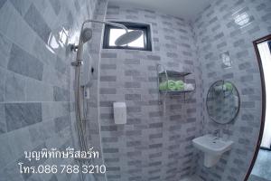 Fotografie z fotogalerie ubytování บุญพิทักษ์รีสอร์ท v destinaci Thung Saliam
