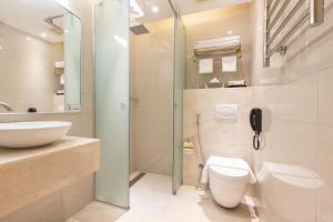 Koupelna v ubytování Qasr Al Sahab Hotel Makkah