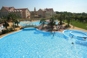 Bazén v ubytování Gardaland Hotel nebo v jeho okolí