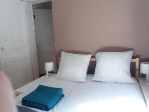 Fotografia z galérie ubytovania COSY APPARTEMENT ENTIER 2 PIECES A PARIS. v Paríži