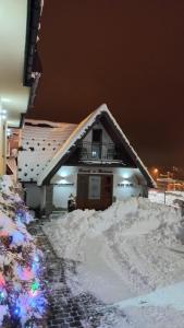 Budova, v ktorej sa horská chata nachádza