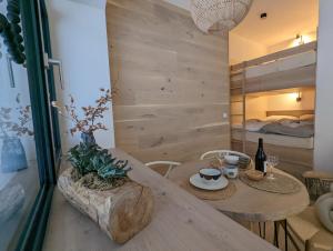 Postel nebo postele na pokoji v ubytování JASMIN HOME Apartments