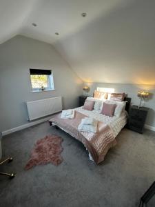 Postel nebo postele na pokoji v ubytování Beautiful 3 Bedroom Cottage with fantastic views
