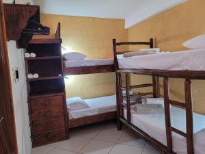 Santo Mirante Hostel客房内的一张或多张床位
