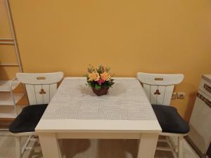 Khu vực ghế ngồi tại Soba Lara