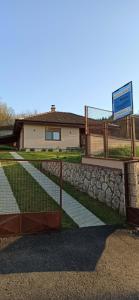 Hoone, kus villa asub