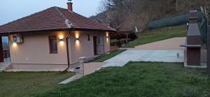 Hoone, kus villa asub