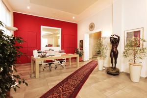 Posezení v ubytování Hotel La Nuova Rotaia + 37 fotografií