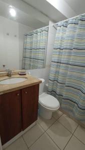 Ένα μπάνιο στο Departamento Playa Paraiso