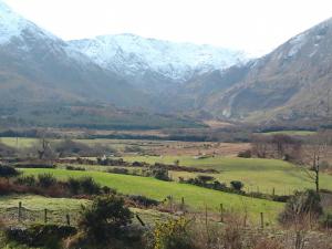 a view of a valley with mountains in the background at Westland Apartment No. 2 in Ardea