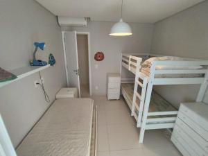 Katil atau katil-katil dalam bilik di Resort Riviera SL mod 8 +29 gambar
