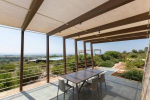 Balkon lub taras w obiekcie Fani Luxury Villas