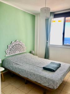 Kép Appartamento con 2 camere da letto vista al mar szállásáról Puerto de Santiagóban a galériában