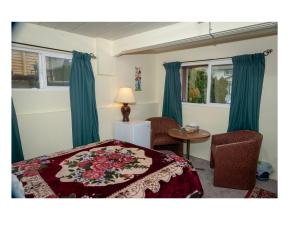 Posezení v ubytování Guest Suite - Private Retreat - J-1