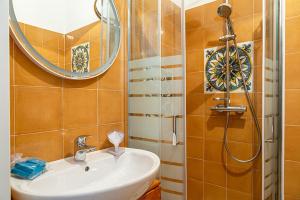 Koupelna v ubytování Ghe Sem Morazzone B&B