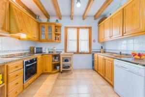 Moli Fora Termeにあるキッチンまたは簡易キッチン