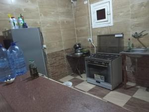 A kitchen or kitchenette at IKEA Flats