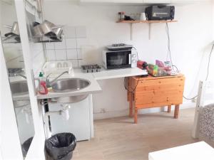 Fotografia z galérie ubytovania APPARTEMENT ENTIER AVEC BALCON A PARIS PLEIN SUD. v Paríži