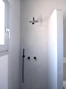 A bathroom at Siora of Paros - Ammiralis & Castelis Még 37 kép