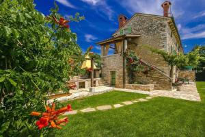 Vonkajšia záhrada v ubytovaní Casa Mazuli