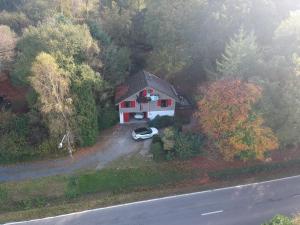 Fotografie z fotogalerie ubytování Gezellige familie chalet v destinaci Oizy