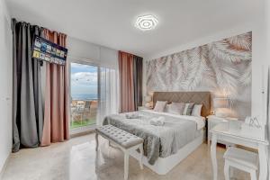 Posteľ alebo postele v izbe v ubytovaní Luxury Holiday House Tenerife