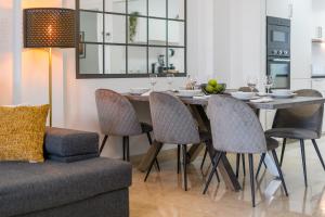 Posedenie v ubytovaní Luxury Holiday House Tenerife
