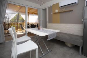 Fotografie z fotogalerie ubytování OAZA MIRA 2 Mobile House - Camp Baško Polje v destinaci Baška Voda