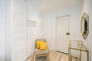 Zdjęcie z galerii obiektu Acogedor estudio en Arturo Soria MD-Anderson E2 w Madrycie