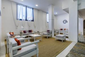 Posezení v ubytování Amalia Hotel