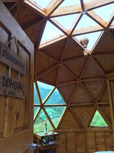 Fotografie z fotogalerie ubytování Glamping domo el colibrí v destinaci Choachí