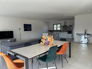 Kuchyňa alebo kuchynka v ubytovaní Appartement sur le port + 1 fotografia