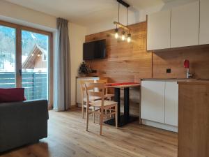 Η κουζίνα ή μικρή κουζίνα στο Appartements Stoll