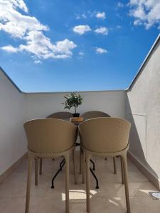 Balkón alebo terasa v ubytovaní Bird View Apartment Carlissima Trogir