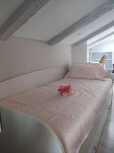 Posteľ alebo postele v izbe v ubytovaní Bird View Apartment Carlissima Trogir