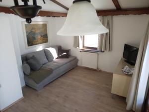 Ein Sitzbereich in der Unterkunft Chalet Scheffsnoth