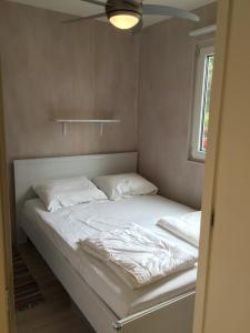 Katil atau katil-katil dalam bilik di Chalet Jadorel 47