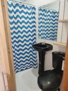 Koupelna v ubytování ROOM COLIBRÍ - La Casa de Eros