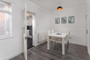 Billede fra billedgalleriet på The Empress 2 Bed Terraced House i Liverpool