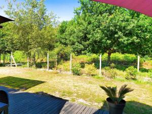 Zahrada ubytování EntreLac&Océan2 - Chambre d'hôtes-Entrée et Terrasse privée - cyclotouristes et motards bienvenus