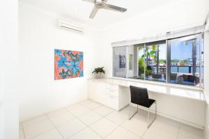 Fotografie z fotogalerie ubytování Cairns Beaches Home, Marina View, Sleeps 12 v destinaci Yorkeys Knob