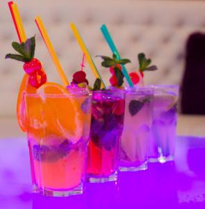 Nápoje v ubytování Simbad Hotel & Bar Superior
