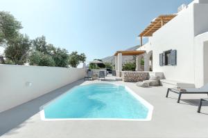 Escape View Villa with private pool by Caldera Housesの敷地内または近くにあるプール