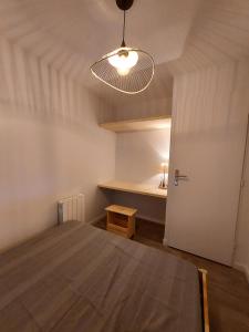 Posteľ alebo postele v izbe v ubytovaní Villard je t'aime - Résidence Les Tennis - 2 Appartements 2 pièces 5 p et 6 p