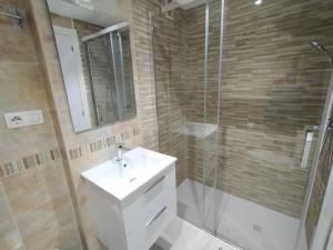 Łazienka w obiekcie ACV - Costa Azahar I-2ª linea planta 3 norte